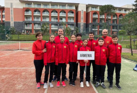 Antalya'da Ermeni tenisçi Türk rakibini yenerek Avrupa Tenis Geliştirme Şampiyonası'nın galibi oldu