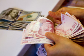 Թուրքական լիրան կրկին արժեզրկվում է դոլարի նկատմամբ