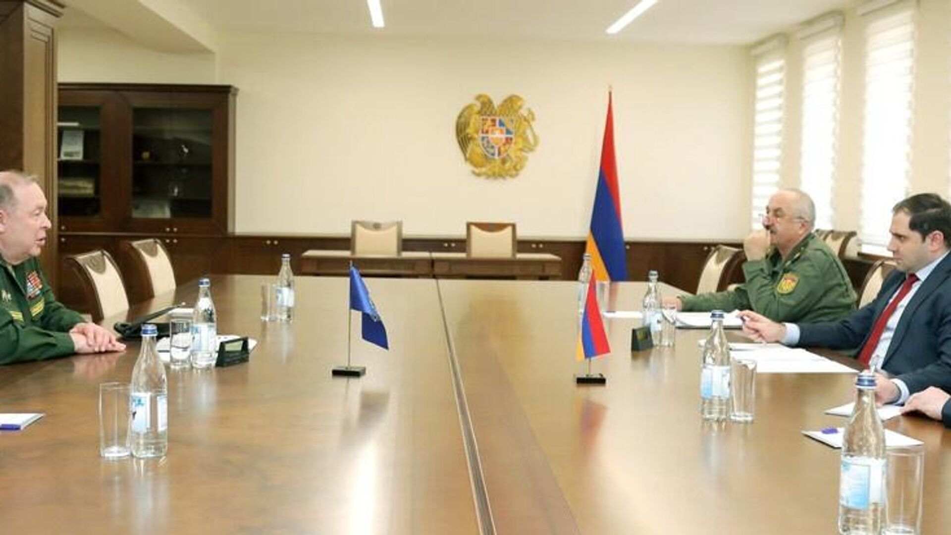 Papikyan, Sidorov ile bölgeyi görüştü
