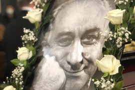 Türkiyeli Ermeni yazar Mıgırdiç Margosyan, son yolculuğuna uğurlandı