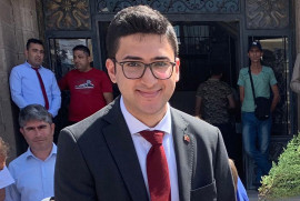 Türkiye'de ilk Ermeni kaymakam Berk Acar, görevine başladı