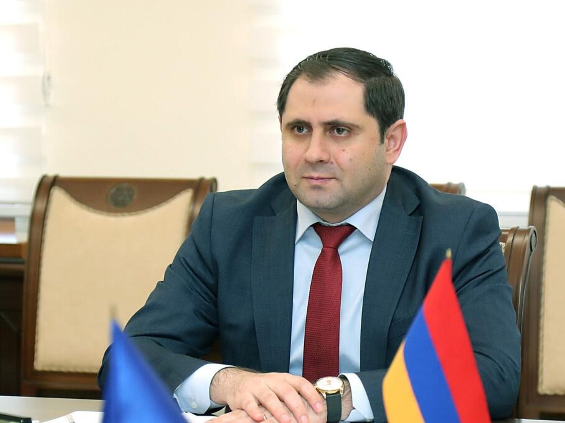Ermenistan Savunma Bakanı ABD'ye gitti