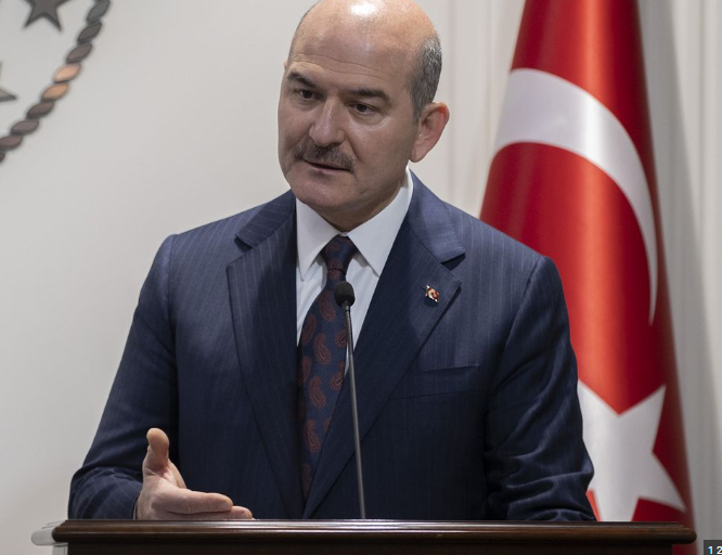 Թուրքիայի ՆԳ նախարարը՝ քաղաքացիներին․ «Ձեռքի տակ ինչ ունեք ուղարկե՛ք»