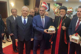 AKP Ermeni milletvekili adayından 'Paskalya Bayramı' ziyareti