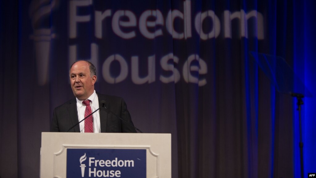 Freedom House Başkanı: Ermenistan'ın egemen topraklarına saldırı planlarını kınıyoruz