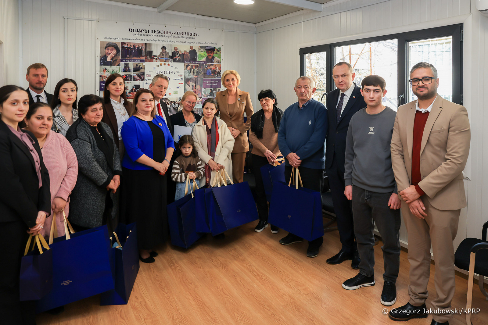 Polonya Cumhurbaşkanı’nın eşi Yerevan'da Dağlık Karabağ'dan zorla yerinden edilenlerle buluştu