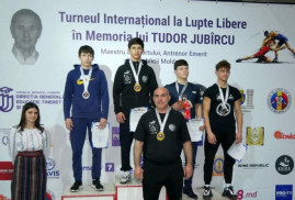 Ermeni güreşçiler Moldova'da 6 altın ve 3 bronz madalya kazandı