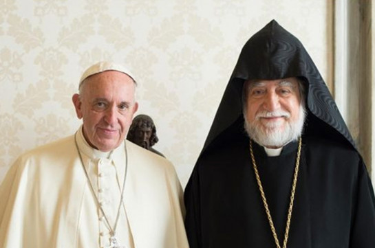 Kilikya Katolikosu I. Aram Hazretleri, Vatikan'a gitti! Papa Francis ile bir araya gelecek