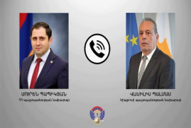 Suren Papikyan Kıbrıs mevkidaşı ile telefon görüşmesi yaptı