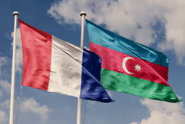 Bloomberg: Azerbaycan, Fransa'yı Ermenistan'a verdiği destekte vazgeçirmeye çalışıyor