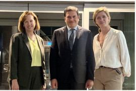 USAID Başkanı Samantha Power Ermenistan’a geldi