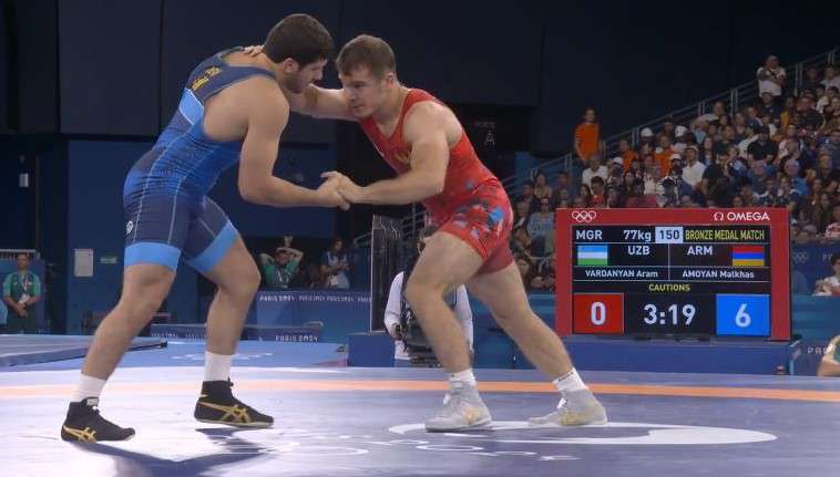 Paris Olimpiyat Oyunları'nda Ermenistanlı güreşçi Malkhas Amoyan bronz madalya kazandı