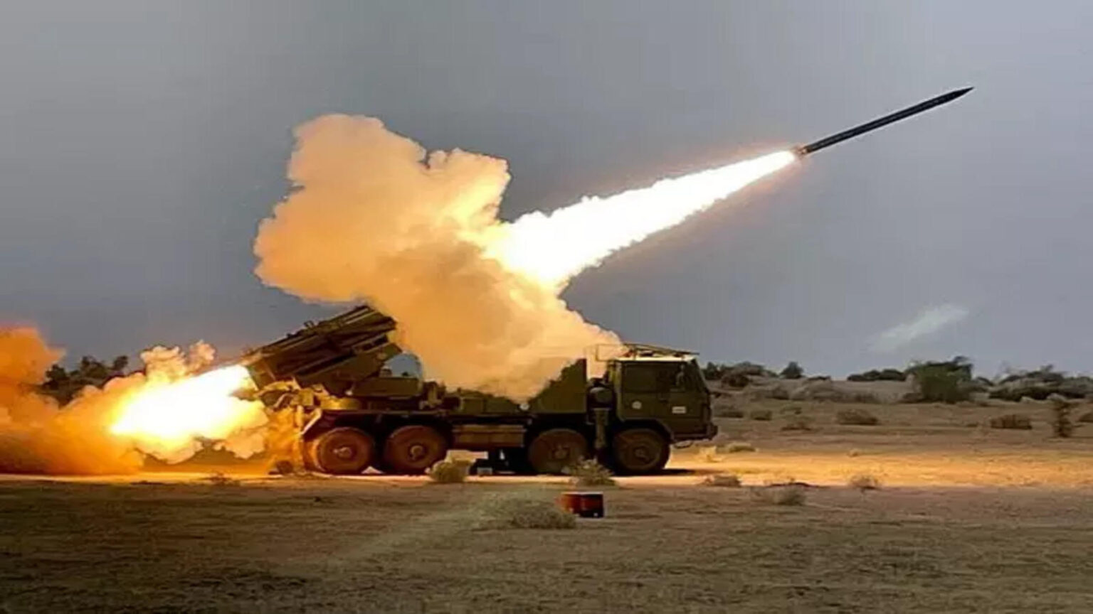 Hindistan’dan Ermenistan’a Pinaka füze sistemlerinin teslimatı başladı