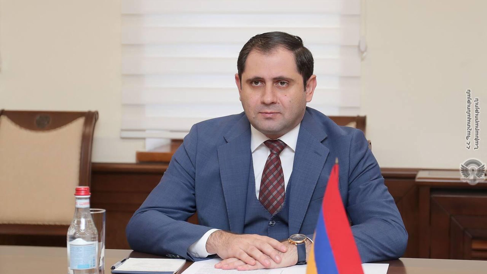 Ermenistan Savunma Bakanı: Azerbaycan ile karşılıklı silah kontrolü önerisi yararlı